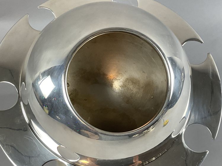 Secchiello da champagne Saturno in stile Art Déco con porta flûte.