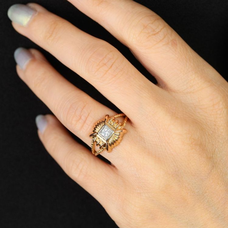 Bague rétro godronnée or rose diamant