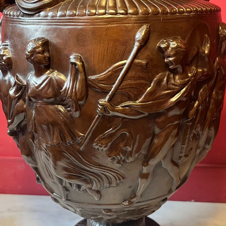 Large antique-style bronze vase, 19th century