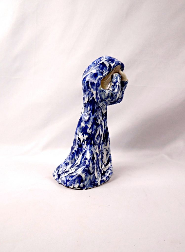 Vergine Mater Dolorosa o Vergine Piangente, ceramica modernista firmata Luisa, metà del XX secolo