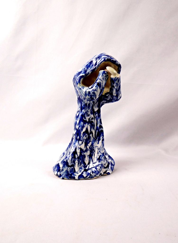 Vergine Mater Dolorosa o Vergine Piangente, ceramica modernista firmata Luisa, metà del XX secolo