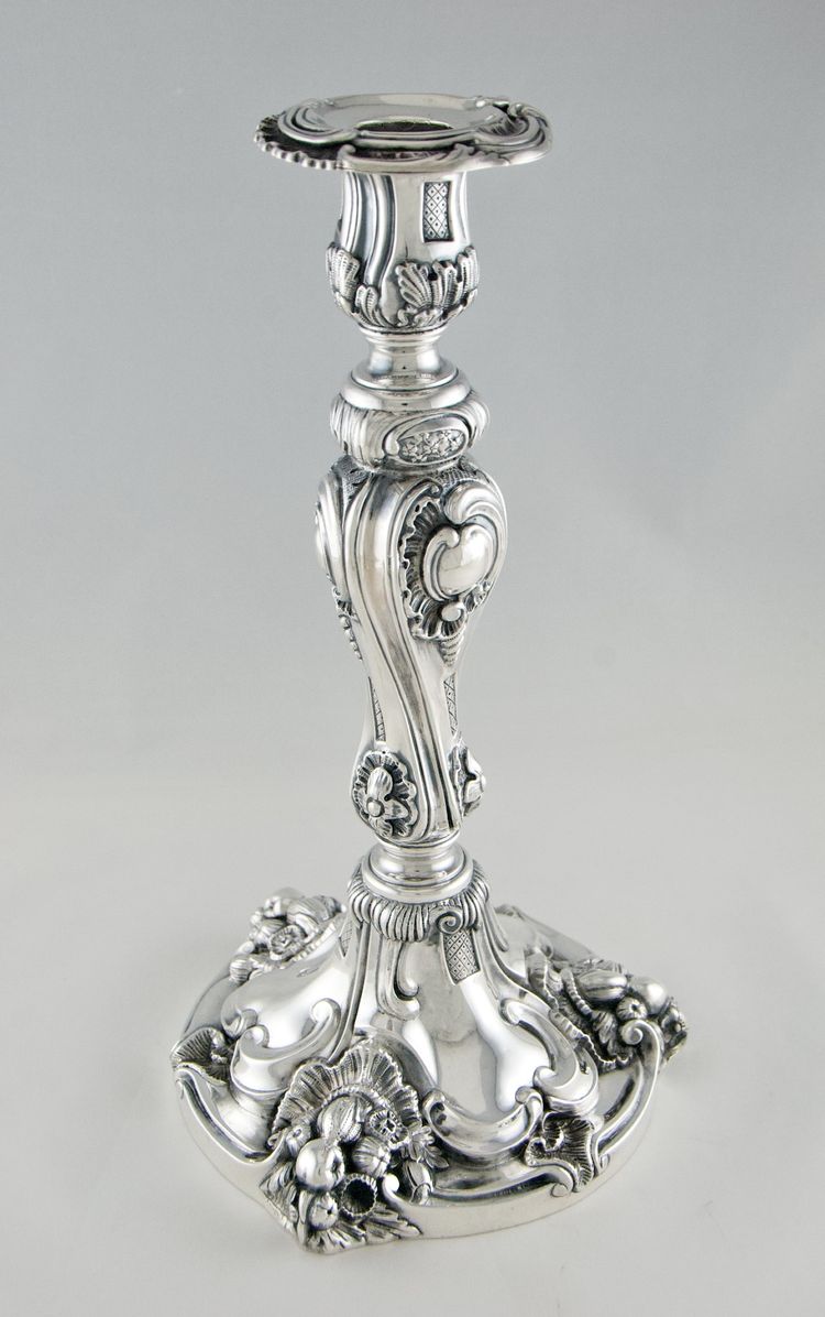 Parigi 1844-1855 - Coppia di candelieri rococò in argento massiccio di P.-F.-A. TURQUET