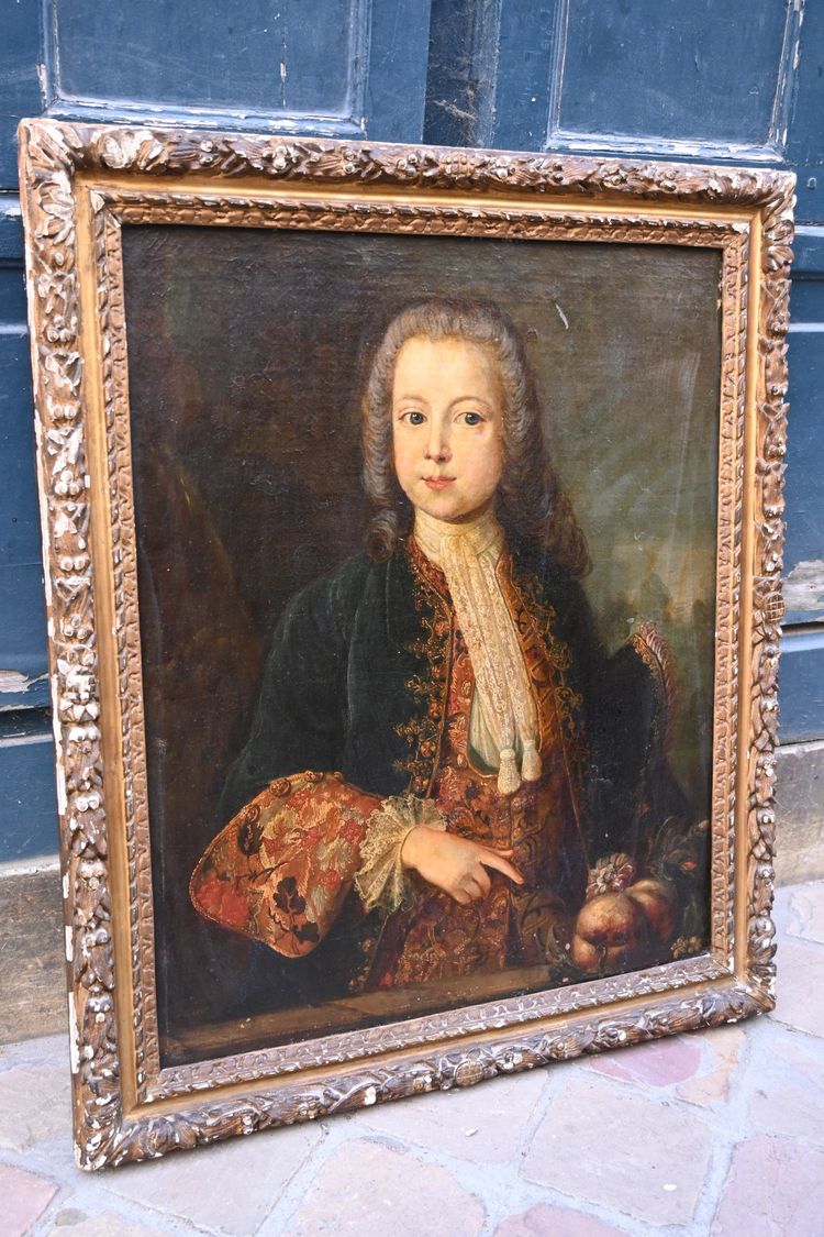 Elégant portrait d un jeune femme d époque Louis XIV du XVIII