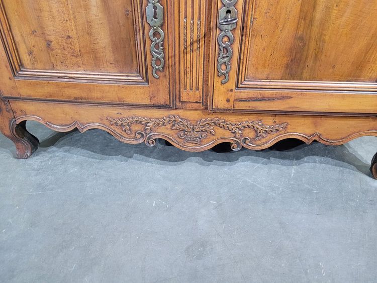 Buffet Louis XV en noyer