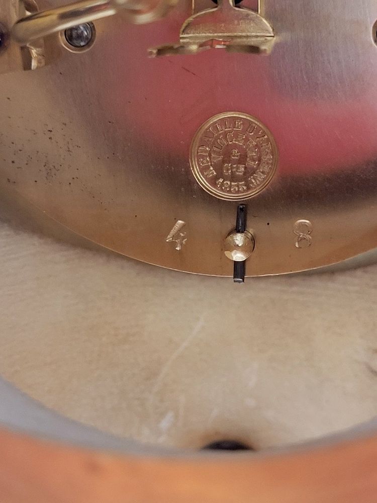 Pendule Louis XVI Aux Amours, signée LEPAUTE