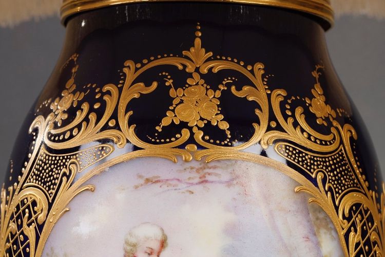 grand Vaseà décor "Sèvres"monté en lampe