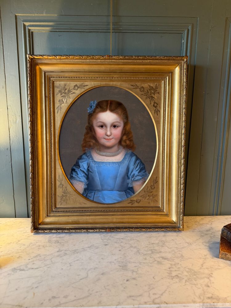 Portrait d'une petite fille daté 1874 de Elie-Joseph LAURENT