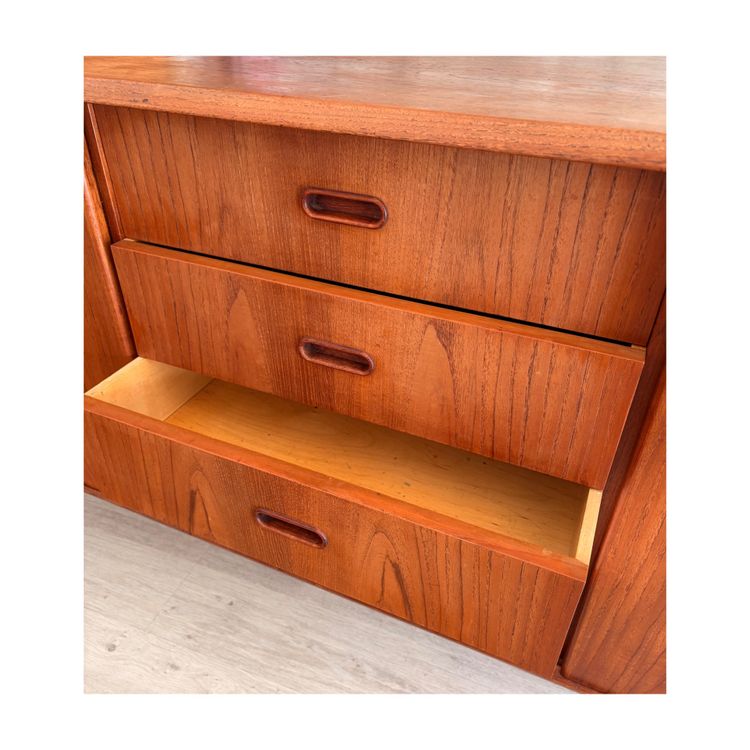 Skandinavisches Sideboard