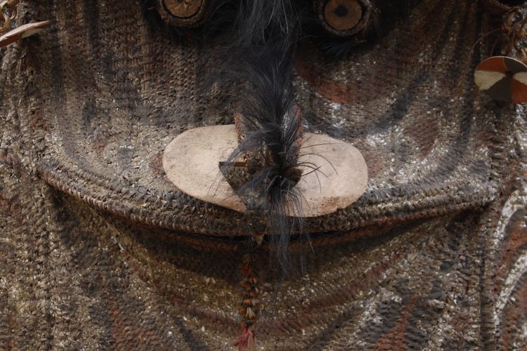 Imposant masque de pignon, art tribal , art océanien, art traditionnel, vannerie, 200 cm
