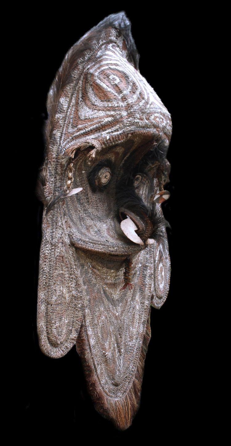 Imposant masque de pignon, art tribal , art océanien, art traditionnel, vannerie, 200 cm