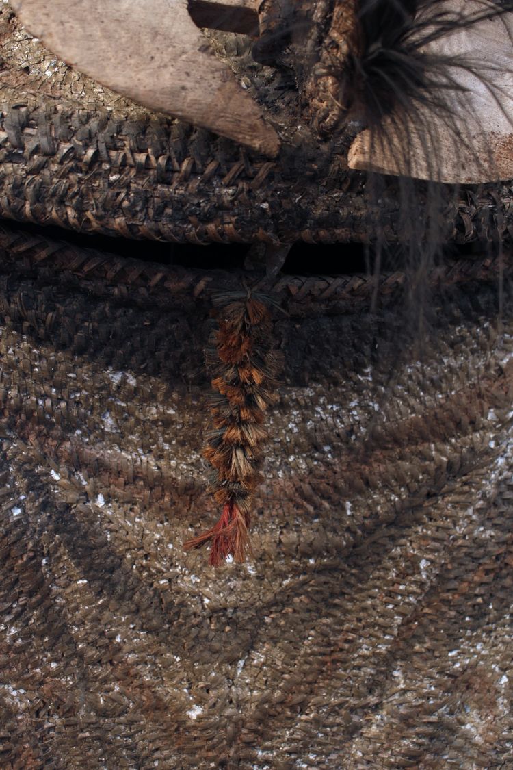 Imposant masque de pignon, art tribal , art océanien, art traditionnel, vannerie, 200 cm