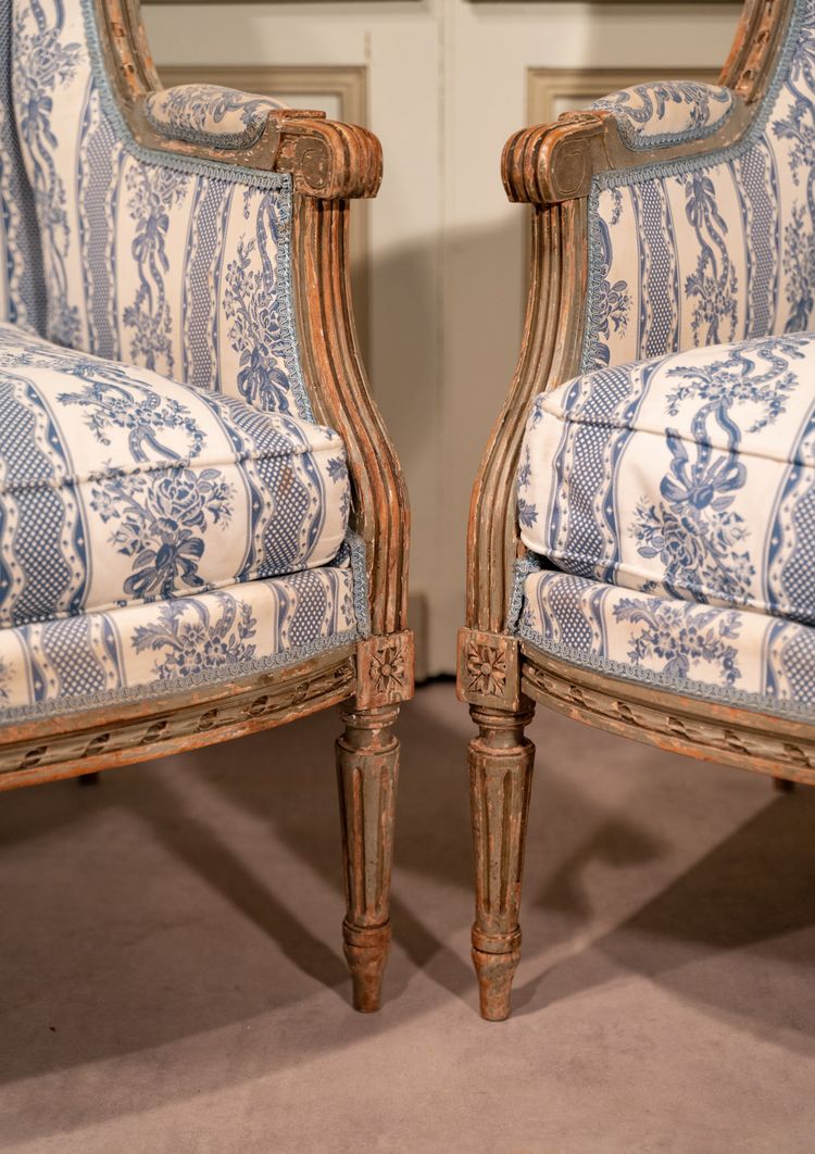 Paire de bergères à oreilles