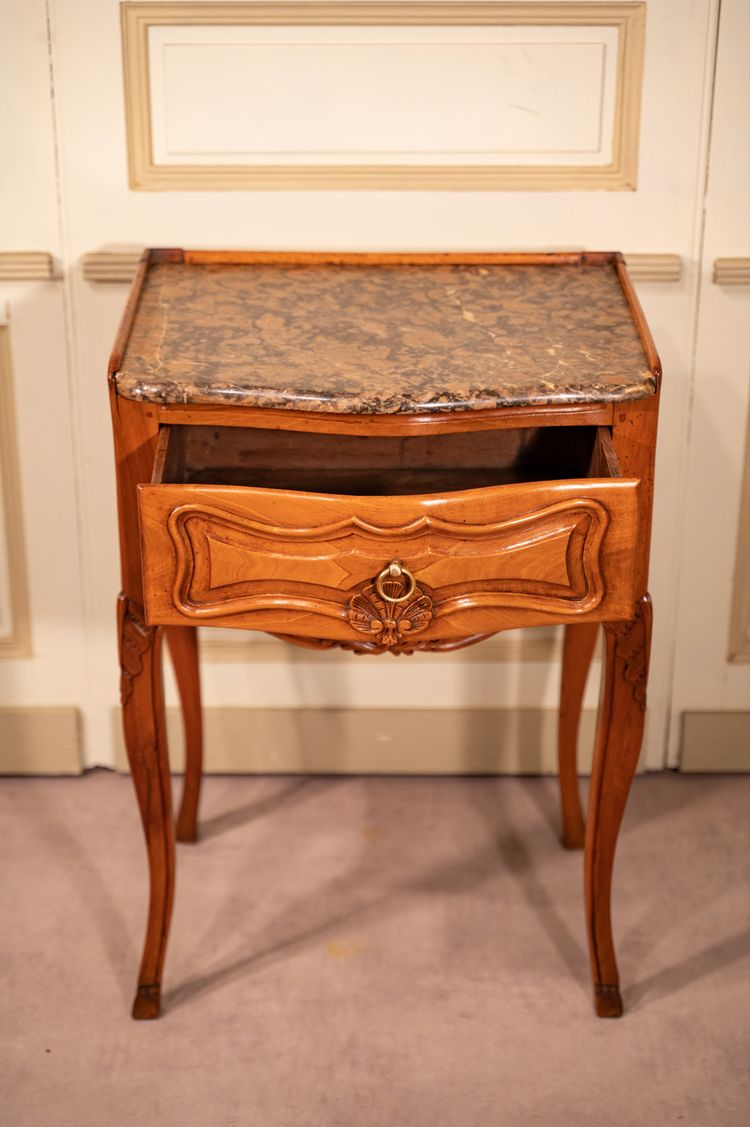 Console perruquière en noyer, sud de la France