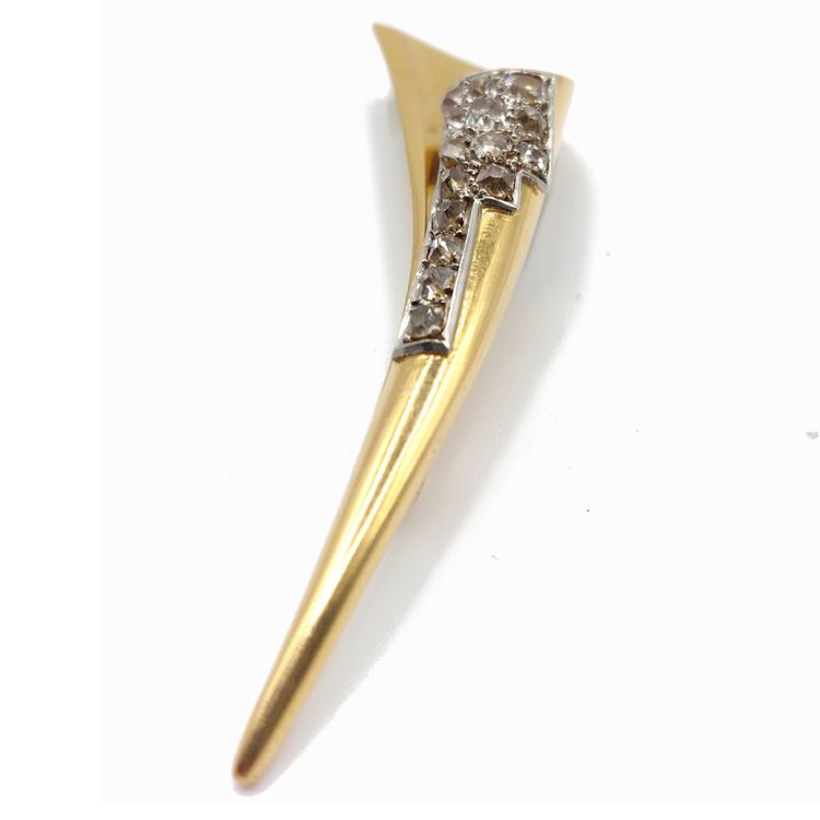 Broche des années 1940 en feuille enroulée - or 18k et diamants