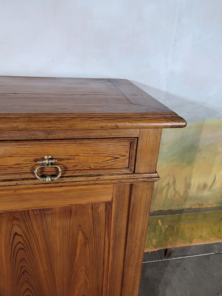 Buffet bas en sapin