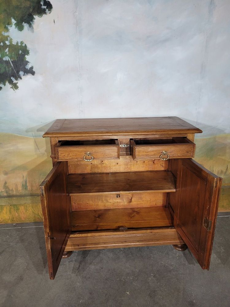 Buffet bas en sapin