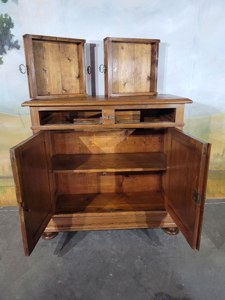 Buffet bas en sapin