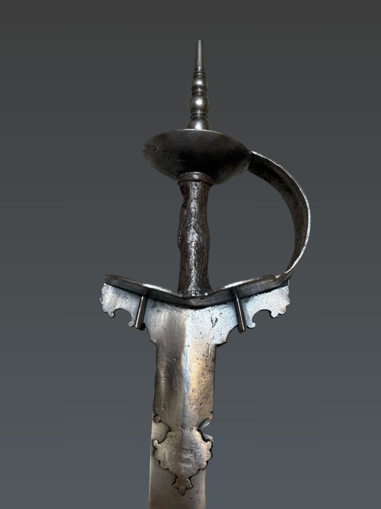 Spada Rajput Khanda (o Tegha), India settentrionale, XVII secolo