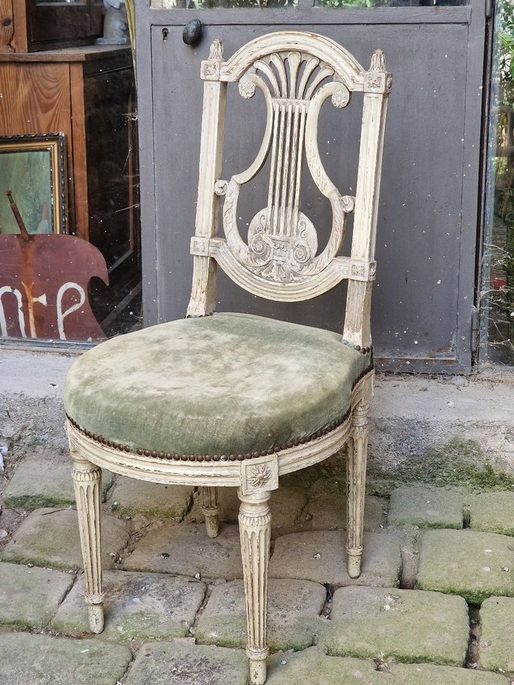 Chaise lyre Louis XVI 18ème style Georges Jacob (1739–1814) bois laqué patiné