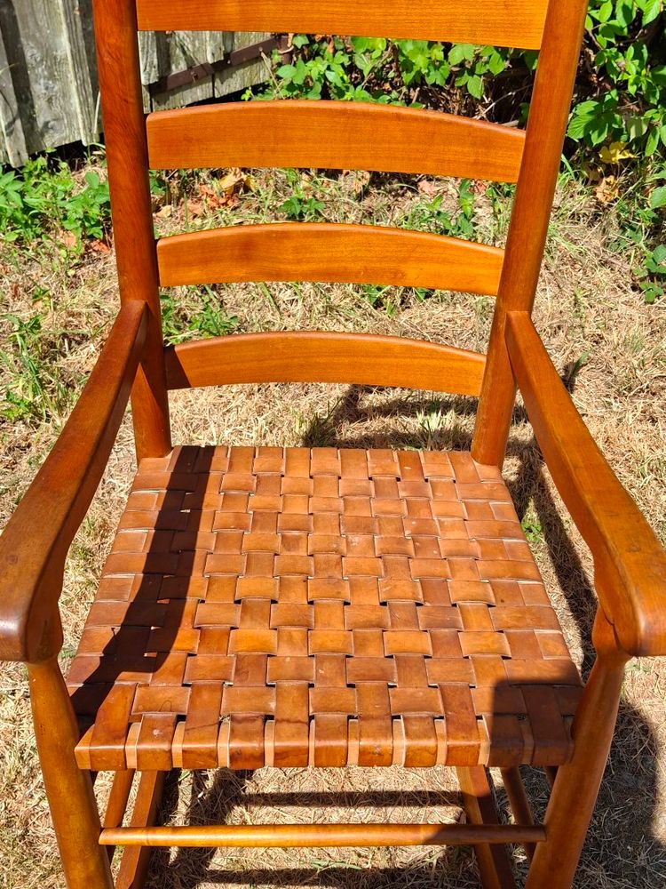 Rocking chair bois et cuir