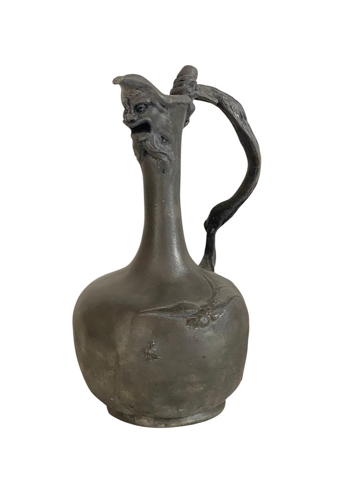 Pichet Art Nouveau en Etain Signé Alfred Barye (1839-1905).
