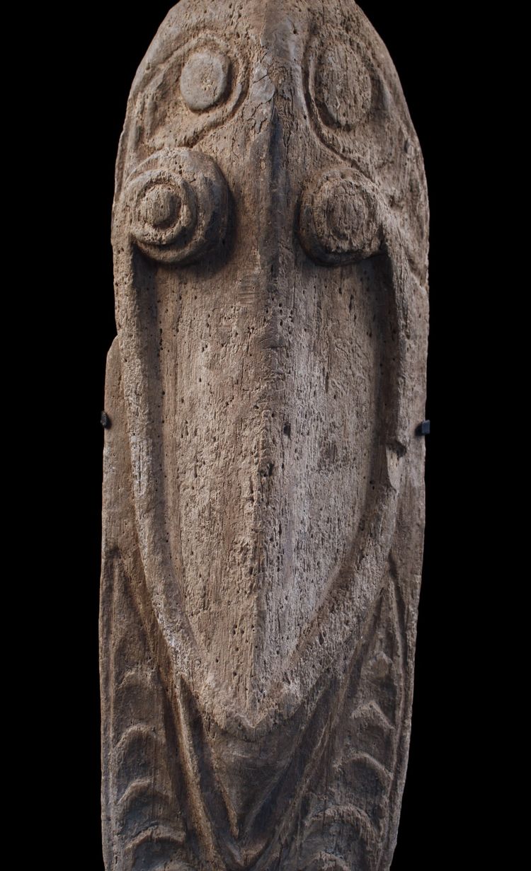 Masque d'ancêtre, art tribal, art océanien, Papouasie Nouvelle Guinée, sculpture bois, 81 cm