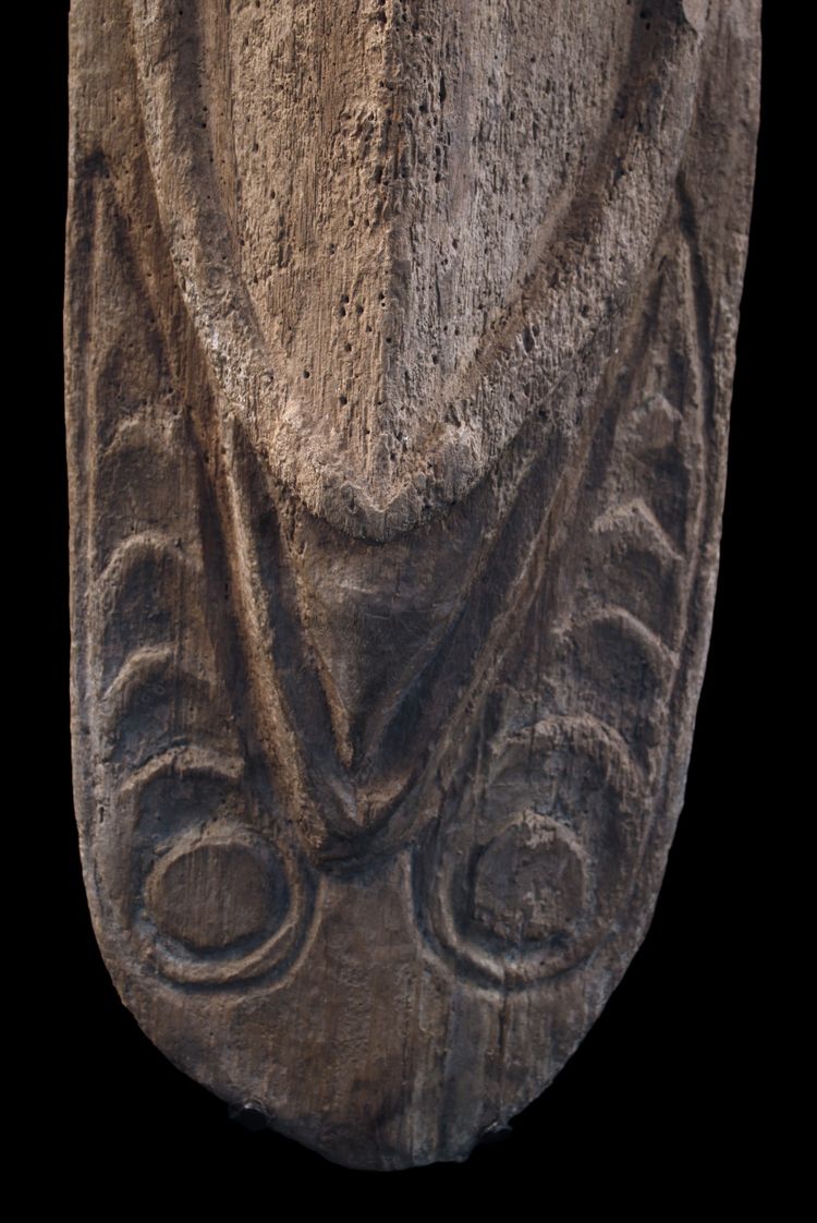Masque d'ancêtre, art tribal, art océanien, Papouasie Nouvelle Guinée, sculpture bois, 81 cm