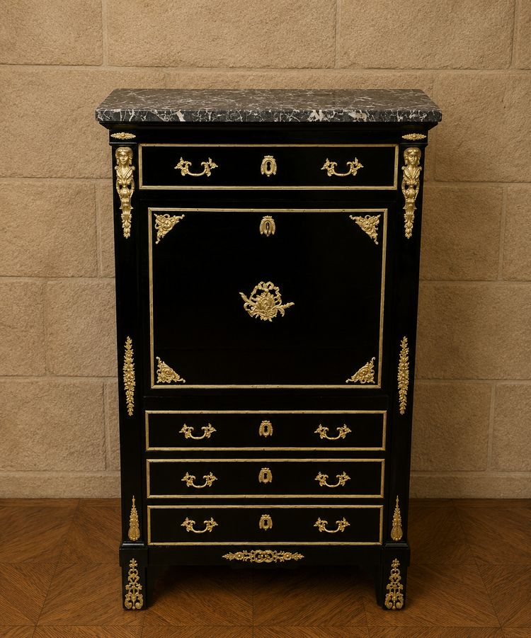 Secrétaire à abattant en bois laqué noir et bronzes dorés – Style Boulle, milieu XIXe siècle