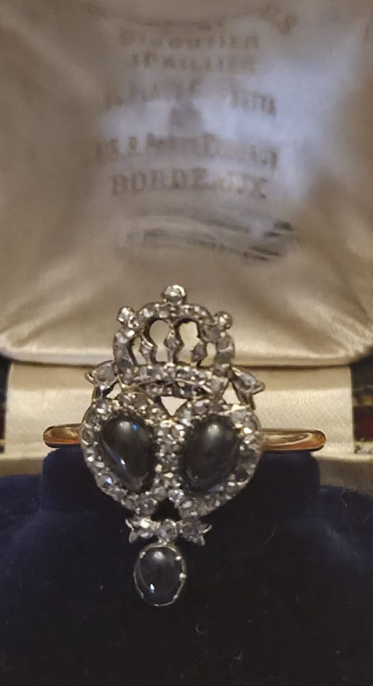 Antiker Ring Viktorianisch um 1860 Saphir und Diamanten