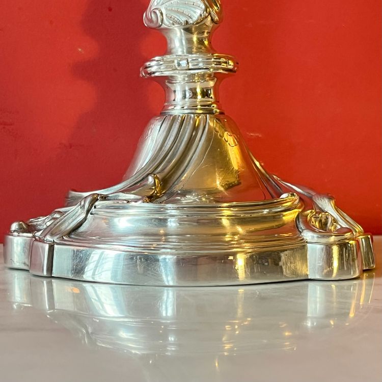 Paire de bougeoirs rocaille, époque Louis XV
