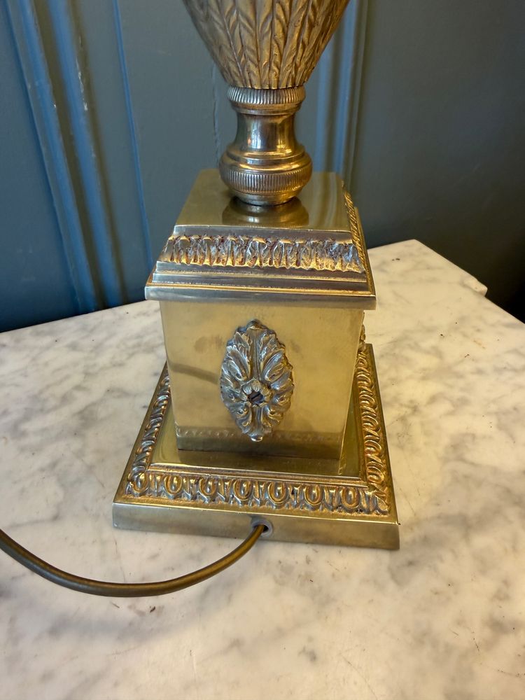 Lampe à cassolette en bronze, Hauteur 58,5 cm