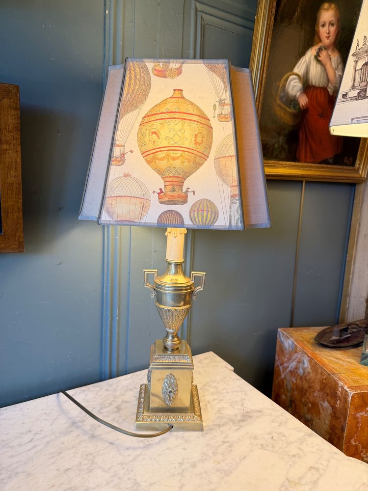 Lampe à cassolette en bronze, Hauteur 58,5 cm