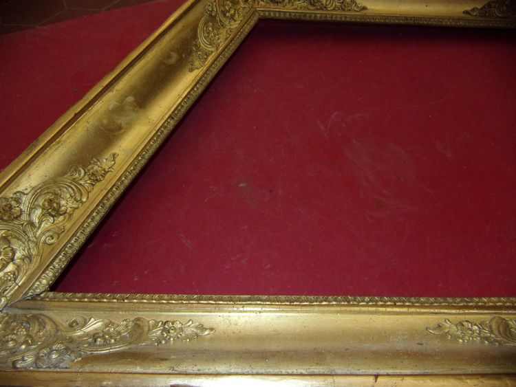 Cadre  original, époque 19ème, en bois doré.