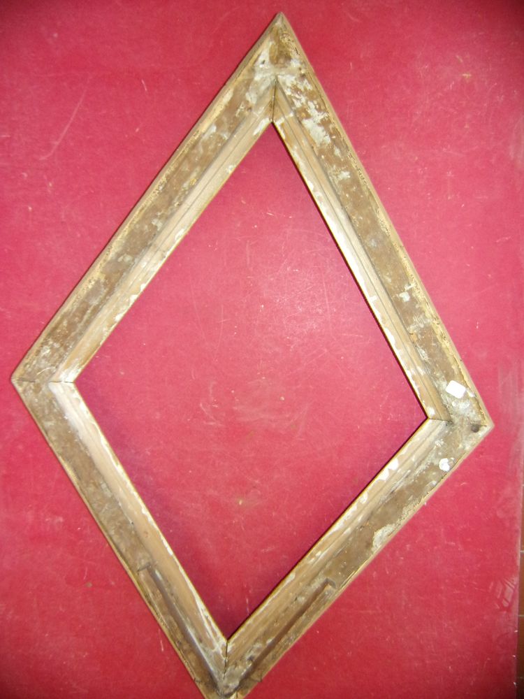 Cadre  original, époque 19ème, en bois doré.