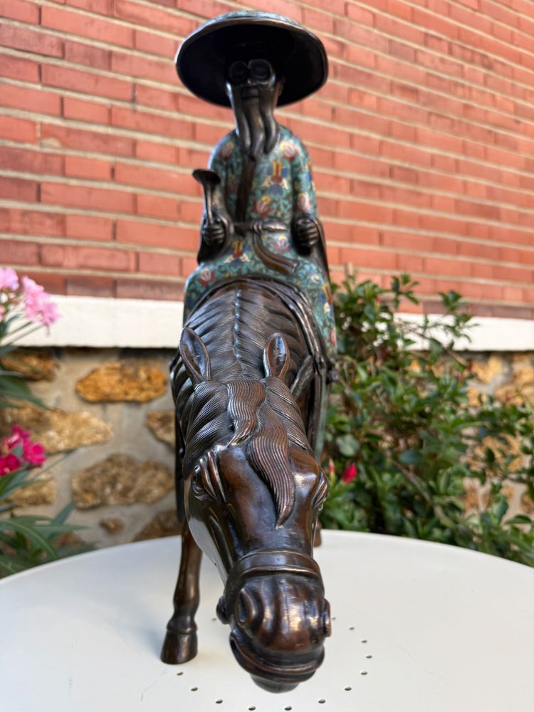 Cavalier Toba sur sa mule, émaux cloisonné, Japon époque Meiji (1868-1912)