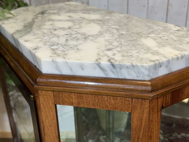 Vitrine Art déco en acajou, palissandre et dessus marbre blanc - travail des années 1930 