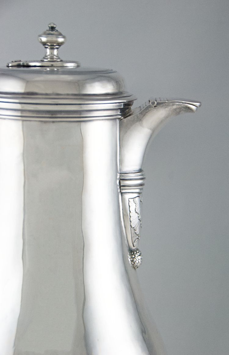 Paris 1758-1759 - Large Louis XV Period Solid Silver Chocolate Pot By J.-g. Véalle