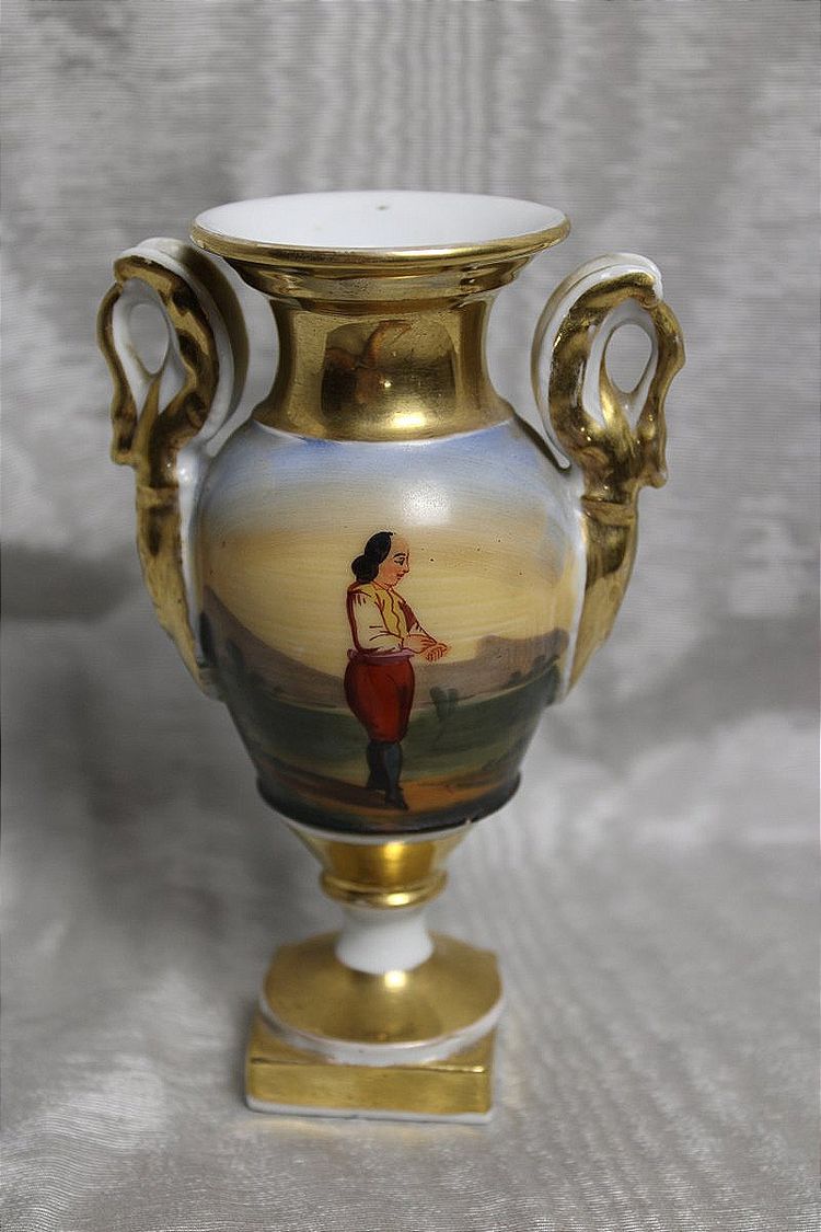 Vase en porcelaine de Paris époque Empire à décor lacustre animé époque 19ème