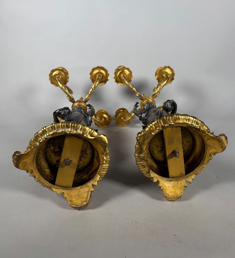 Paire de candélabres aux  femmes a l'antique Napoleon III 