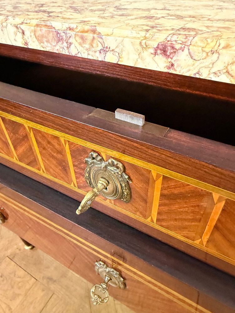 Commode Louis XVI fin XIXème