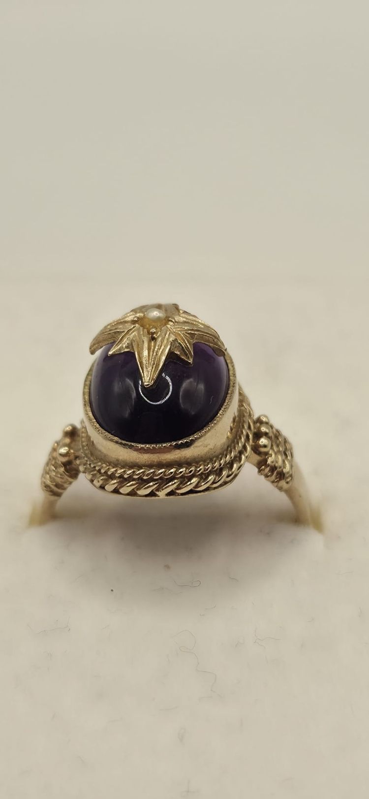 Antiker Ring Viktorianisch Amethyst Cabochon Polarstern
