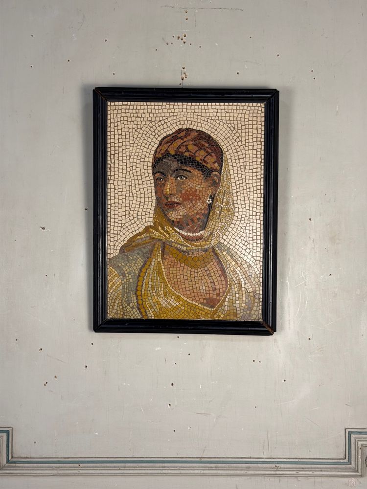 Portrait d’une dame en mosaïque de marbre dans le goût de l’antique, vers 1880