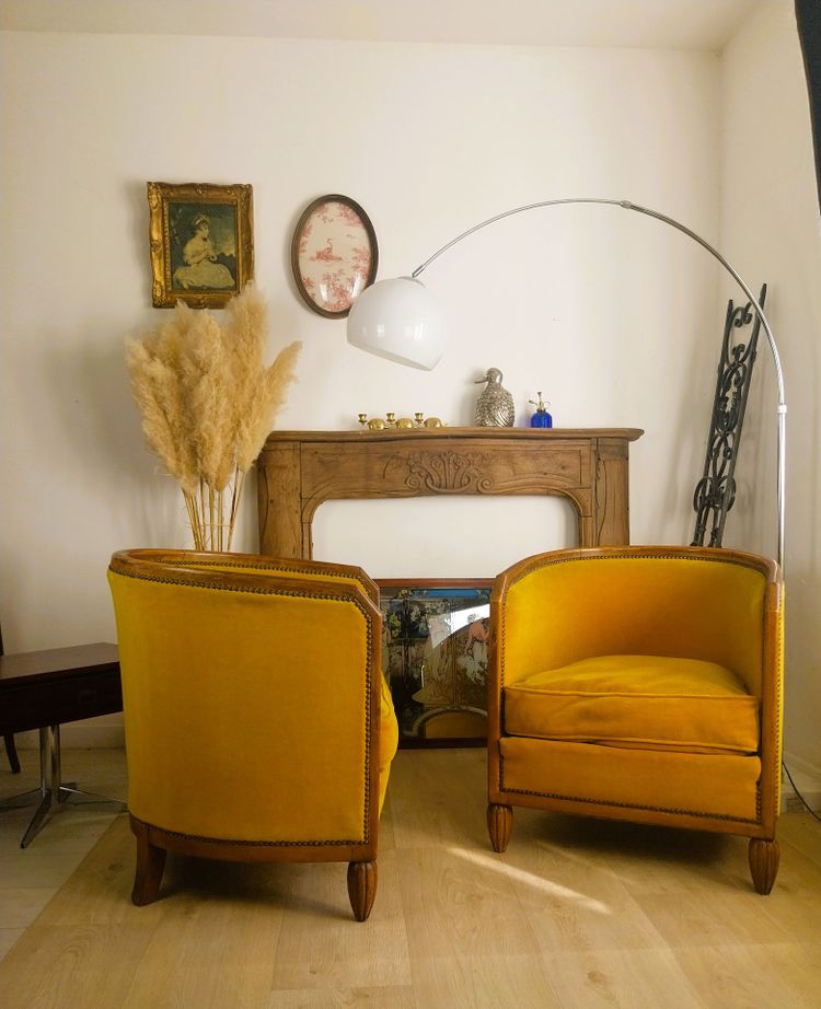 Paire de fauteuils tonneau Art Déco, vers 1930, velours d'origine