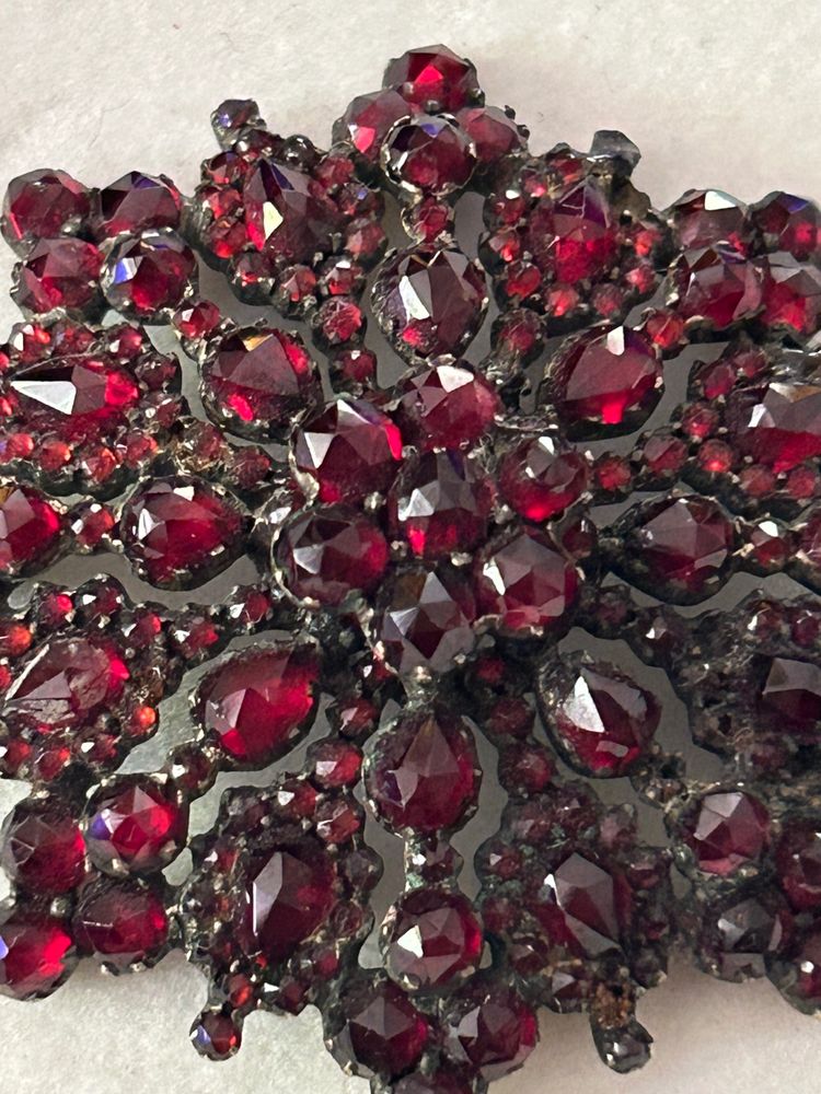 Pendentif antique en grenat de Bohême, époque victorienne, 1880