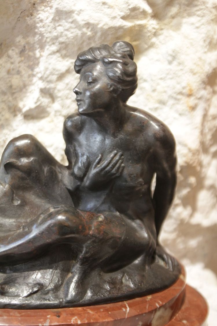 Bronzeskulptur „Nymphe“ oder „Allegorie der Natur“, signiert von Henri Désiré Gauquié (1858–1927)