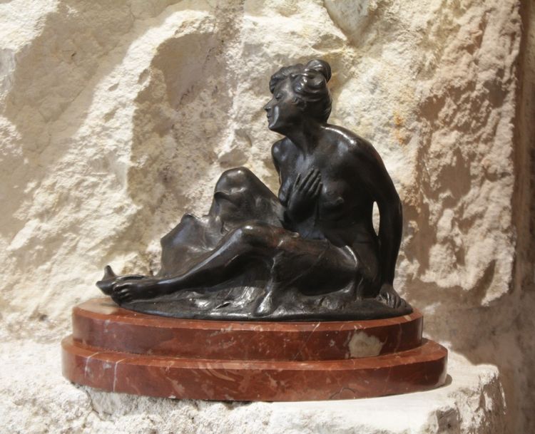 Bronzeskulptur „Nymphe“ oder „Allegorie der Natur“, signiert von Henri Désiré Gauquié (1858–1927)