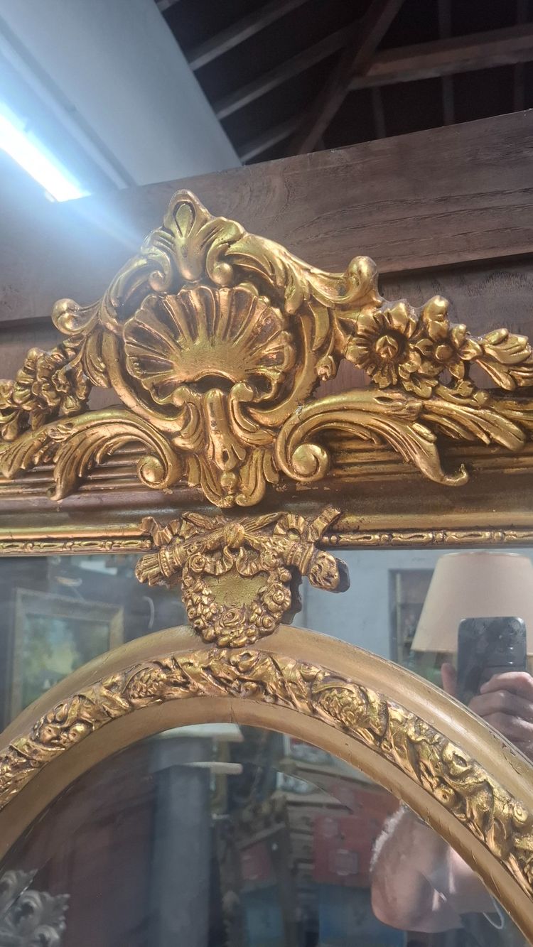 Miroir de style Louis xv