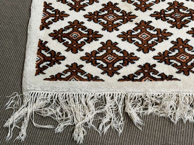 Tapis tunisien en laine fait main - 1m74x1m11.