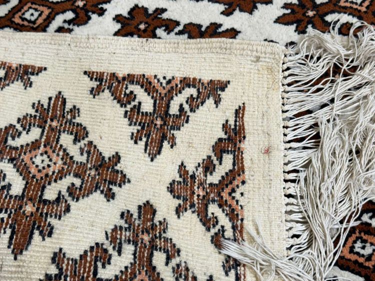 Tapis tunisien en laine fait main - 1m74x1m11.