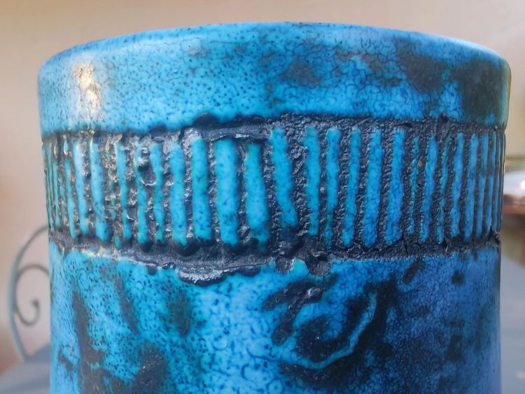Vase  signe Jacques BLIN 1950-1960 , émail bleu mat nuance et tacheté